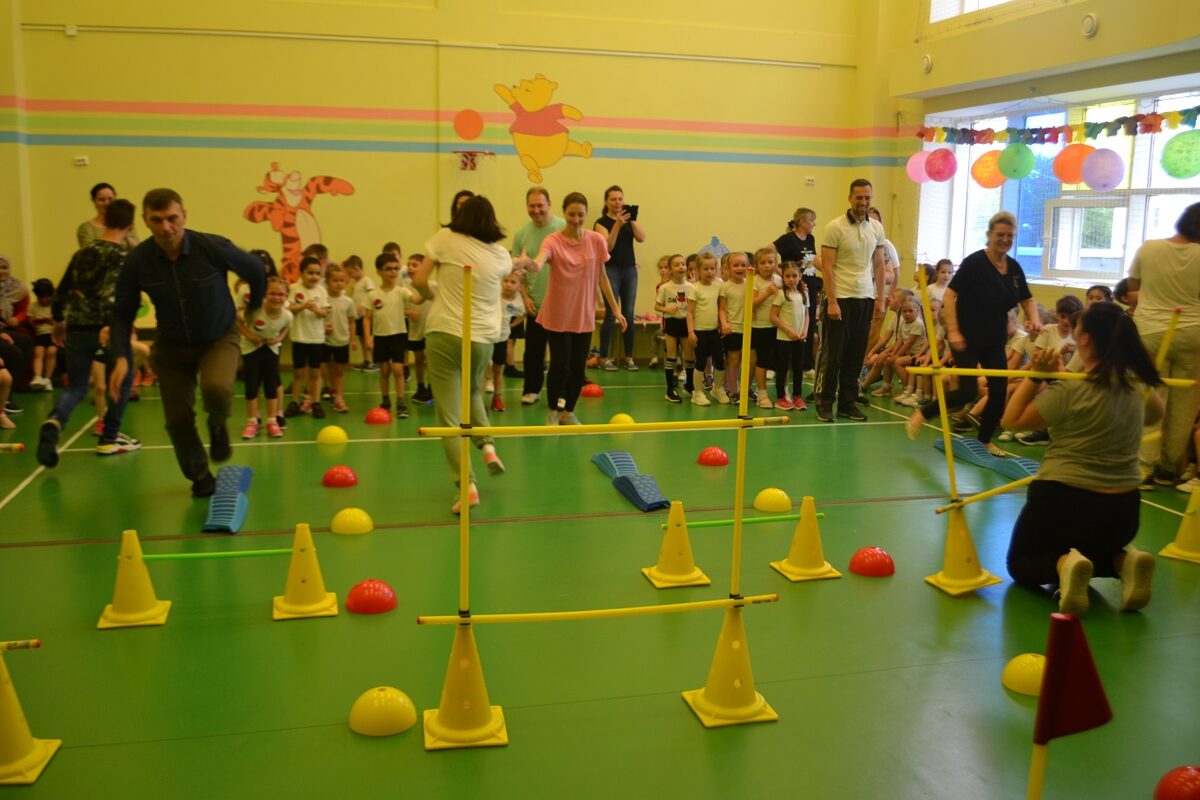 Фотоотчеты спорт. Спортивный Калейдоскоп в детском саду. Физкультурный Калейдоскоп для дошкольников. Интеллектуальная игра «спортивный Калейдоскоп». Спортивные Калейдоскоп ответы.